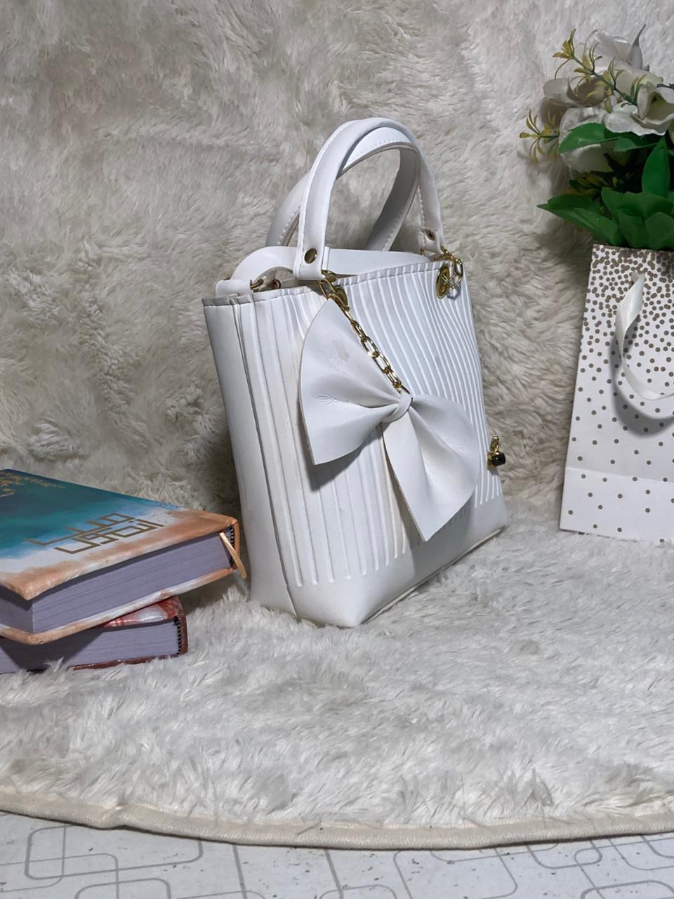 Mehllab Ivory Amour Handbag (White)