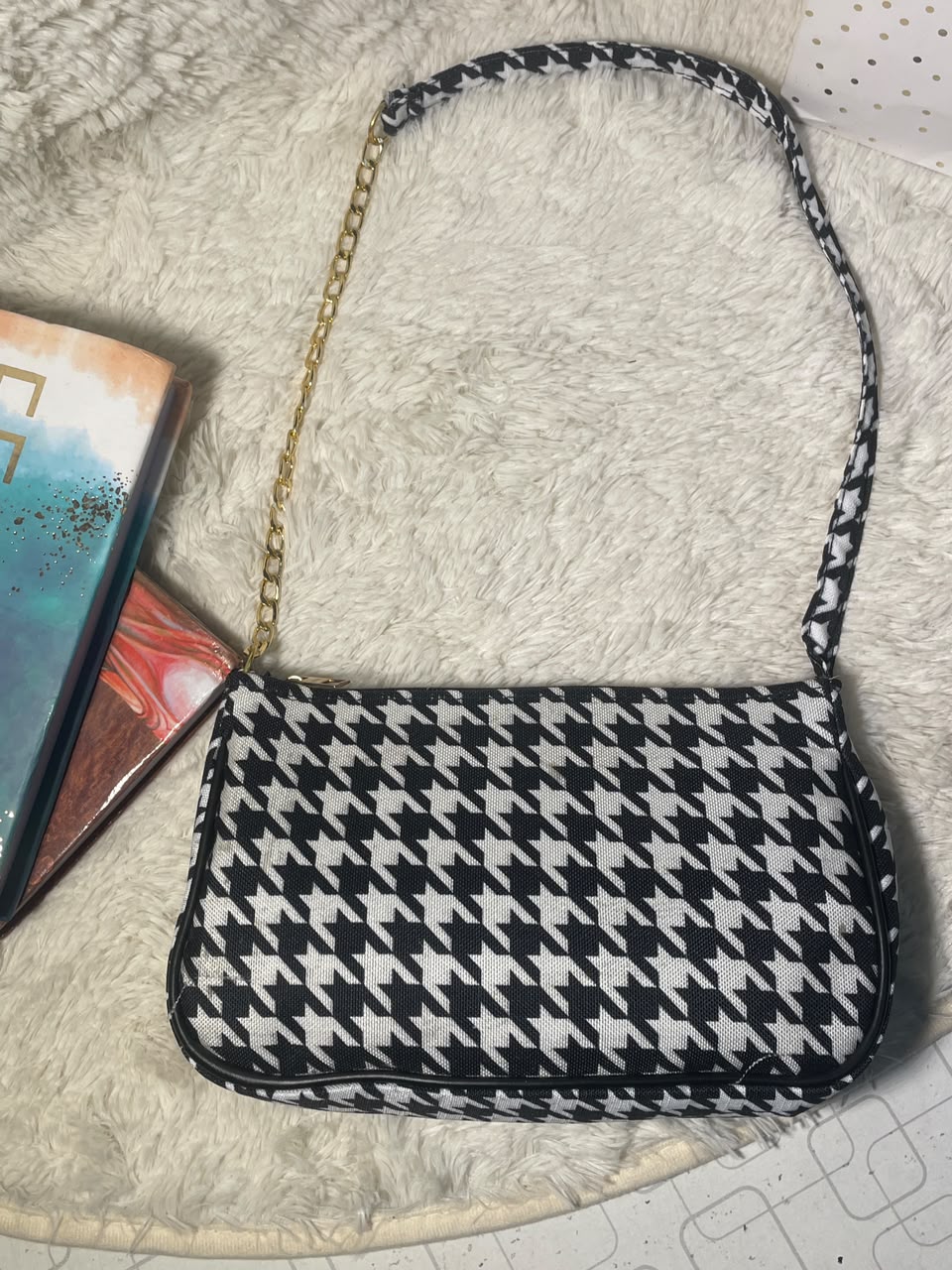Mehllab Monochrome Houndstooth Shoulder Bag