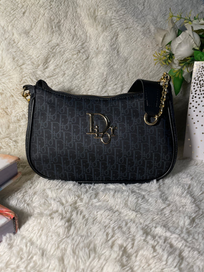 Mehllab Dior All-Black Curved Shoulder Bag