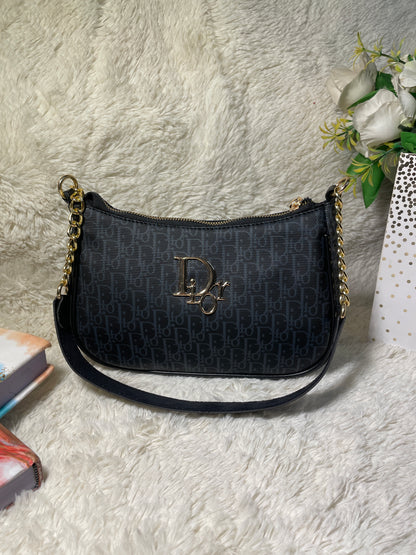 Mehllab Dior All-Black Curved Shoulder Bag