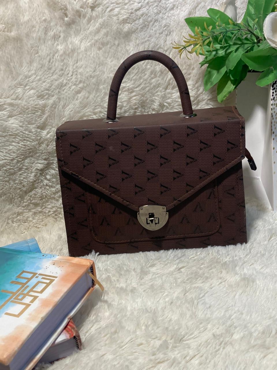 Mehllab Imperial Top Handle (Brown)