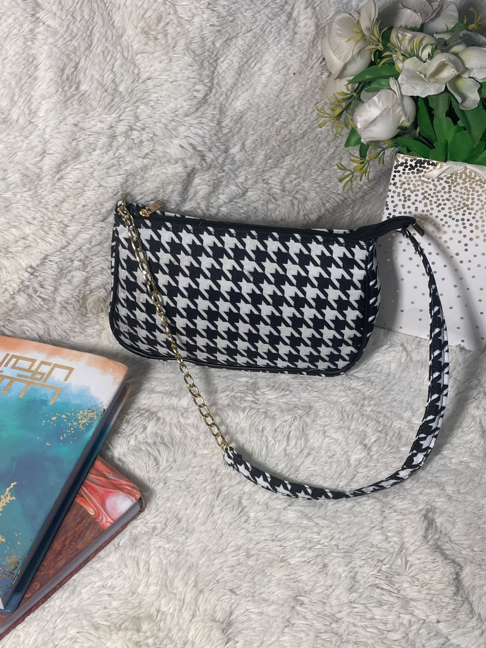 Mehllab Monochrome Houndstooth Shoulder Bag