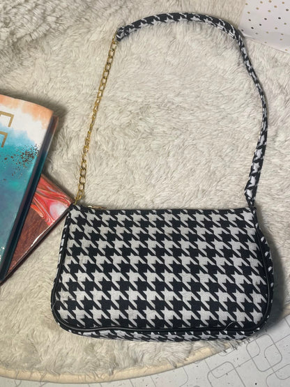 Mehllab Monochrome Houndstooth Shoulder Bag